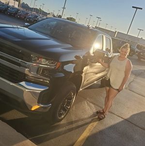 Meet your Posher, Alyssa